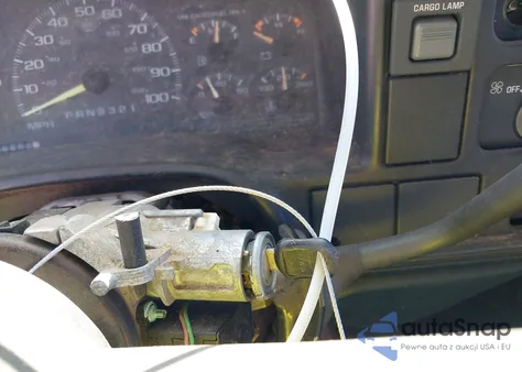 1997 Chevrolet Gmt-400 Hd Fleetside z USA, uszkodzony, nr VIN 1GCGC29R2VE158238